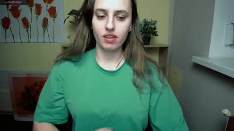 Snapshot of mariatess_ chatting on January 19, 2025, 2:49 pm Mariia online show from January 19, 2025, 2:49 pm