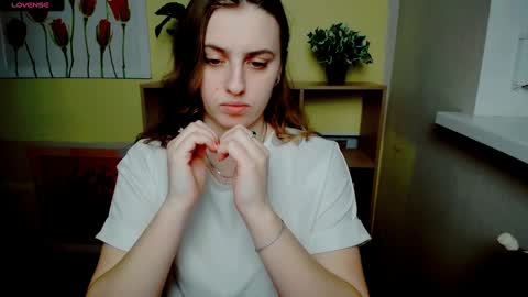 Snapshot of mariatess_ chatting on February 5, 2025, 2:37 pm Mariia online show from February 5, 2025, 2:37 pm