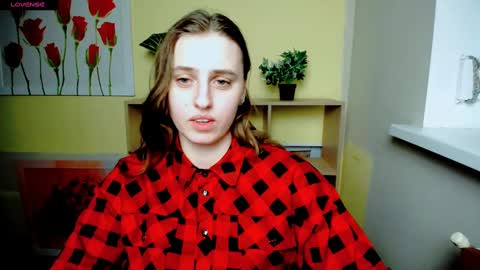 Snapshot of mariatess_ chatting on February 25, 2025, 3:05 pm Mariia online show from February 25, 2025, 3:05 pm