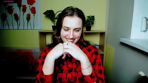 Snapshot of mariatess_ chatting on February 25, 2025, 6:09 pm Mariia online show from February 25, 2025, 6:09 pm