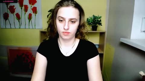 Snapshot of mariatess_ chatting on March 12, 2025, 11:42 am Mariia online show from March 12, 2025, 11:42 am