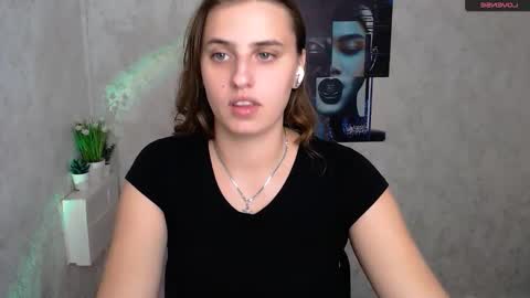 Snapshot of mariatess_ chatting on September 22, 2025, 8:38 am Mariia online show from September 22, 2025, 8:38 am