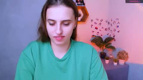 Snapshot of mariatess_ chatting on October 2, 2025, 10:11 am Mariia online show from October 2, 2025, 10:11 am