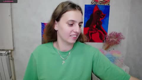 Snapshot of mariatess_ chatting on October 10, 2025, 12:26 pm Mariia online show from October 10, 2025, 12:26 pm