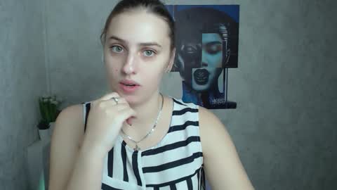 Snapshot of mariatess_ chatting on November 8, 2025, 11:54 am Mariia online show from November 8, 2025, 11:54 am
