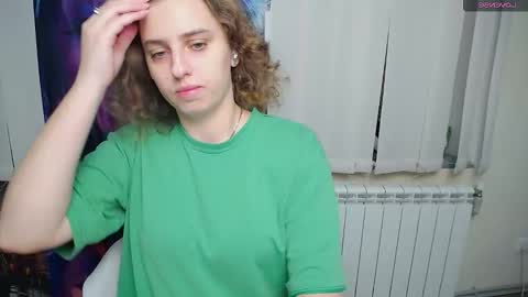 Snapshot of mariatess_ chatting on November 9, 2025, 12:03 pm Mariia online show from November 9, 2025, 12:03 pm