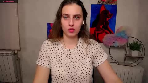 Snapshot of mariatess_ chatting on November 12, 2025, 1:33 pm Mariia online show from November 12, 2025, 1:33 pm