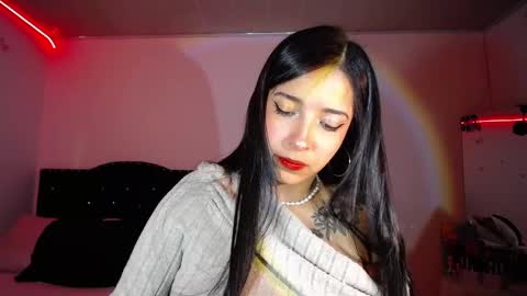 Snapshot of marie_daved chatting on December 2, 2024, 2:20 am Nicolle online show from December 2, 2024, 2:20 am