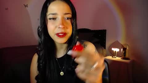 Snapshot of marie_daved chatting on December 17, 2024, 4:12 am Nicolle online show from December 17, 2024, 4:12 am