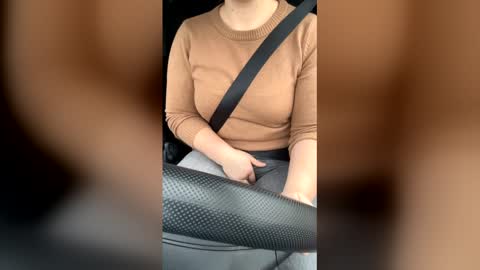 Snapshot of marie_liza95 chatting on December 17, 2025, 9:26 am marie_liza95 online show from December 17, 2025, 9:26 am