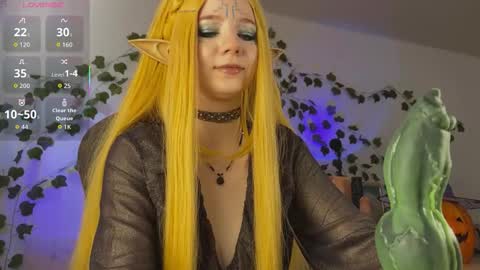 Snapshot of mariel_a_gold chatting on October 31, 2025, 5:52 am Mariel Gold online show from October 31, 2025, 5:52 am