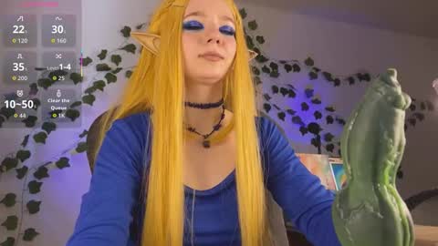 Snapshot of mariel_a_gold chatting on November 13, 2025, 6:34 am Mariel Gold online show from November 13, 2025, 6:34 am