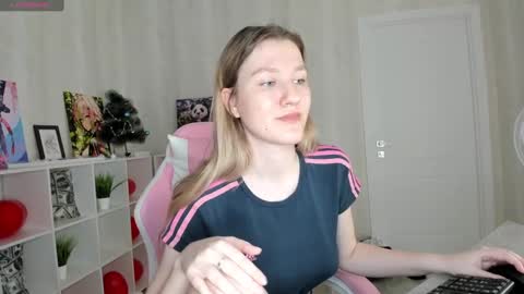 mariel_brown online show from February 26, 2025, 12:03 pm