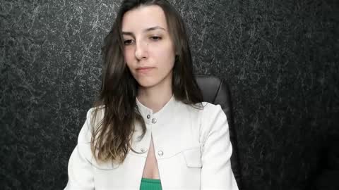 Snapshot of marielleanker chatting on September 17, 2025, 5:53 am marielleanker online show from September 17, 2025, 5:53 am