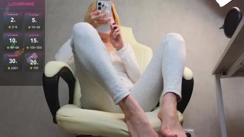 Snapshot of marietta__castro chatting on December 10, 2024, 11:00 am Marietta online show from December 10, 2024, 11:00 am