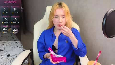 Snapshot of marietta__castro chatting on December 24, 2024, 4:08 pm Marietta online show from December 24, 2024, 4:08 pm