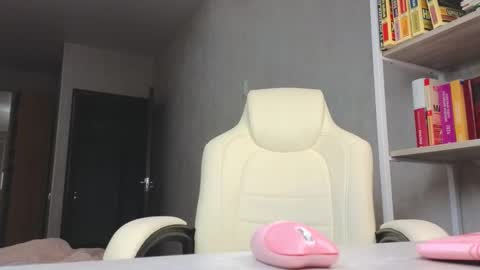 Snapshot of marietta__castro chatting on November 3, 2025, 1:45 pm Marietta online show from November 3, 2025, 1:45 pm