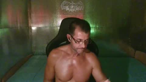 Snapshot of mariettee chatting on November 16, 2025, 12:27 am Djpegasus online show from November 16, 2025, 12:27 am