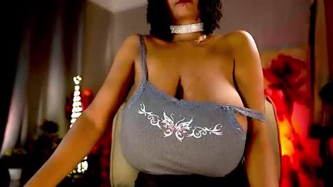 Snapshot of mariicha chatting on November 7, 2025, 7:19 am Nikita - Scroll down and read my bio please. New Pictures in Bio online show from November 7, 2025, 7:19 am