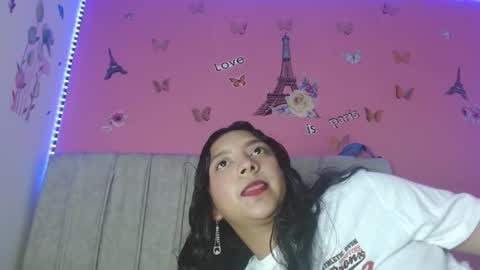 Snapshot of mariilulp303av chatting on January 10, 2025, 5:58 am Marilu online show from January 10, 2025, 5:58 am