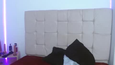 Snapshot of mariilulp303av chatting on January 24, 2025, 12:42 am Marilu online show from January 24, 2025, 12:42 am