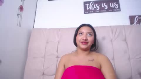 Snapshot of mariilulp303av chatting on February 24, 2025, 9:52 pm Marilu online show from February 24, 2025, 9:52 pm