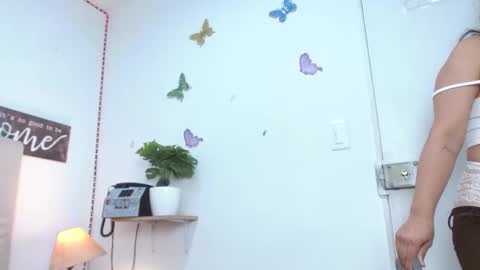 Snapshot of mariilulp303av chatting on March 11, 2025, 8:42 pm Marilu online show from March 11, 2025, 8:42 pm