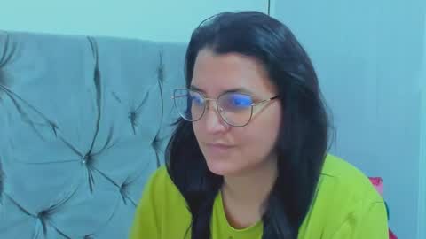 Snapshot of marilyn_garcia chatting on January 26, 2025, 5:23 pm MARILYN SEXY online show from January 26, 2025, 5:23 pm