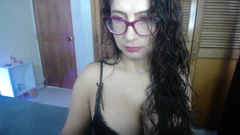 Snapshot of marilynetthan chatting on January 2, 2025, 12:57 pm marilynetthan online show from January 2, 2025, 12:57 pm