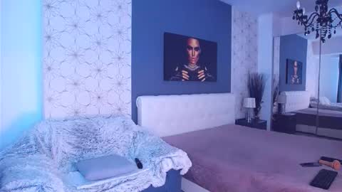 Snapshot of marimais chatting on October 7, 2025, 7:05 am Mary Mais online show from October 7, 2025, 7:05 am