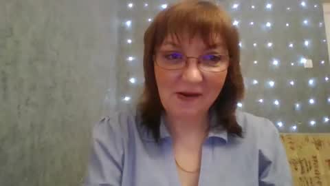 marinamrs online show from November 16, 2025, 7:52 pm