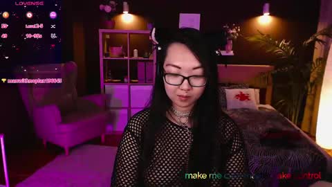 Snapshot of marine_vact chatting on March 6, 2025, 8:37 pm Marine  online show from March 6, 2025, 8:37 pm