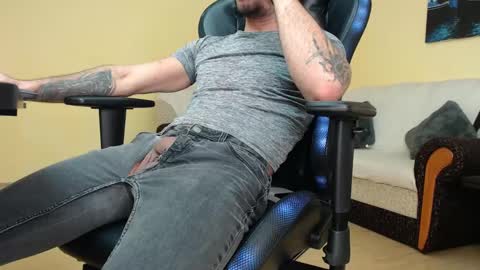 marioslim online show from January 2, 2025, 11:41 am