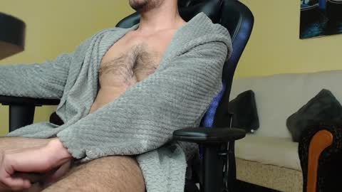 marioslim online show from January 3, 2025, 12:52 pm