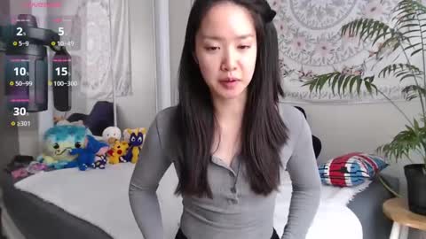 Snapshot of marissapeach chatting on March 2, 2025, 5:36 pm MarissaPeach online show from March 2, 2025, 5:36 pm