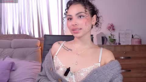    online show from September 12, 2025, 7:25 pm