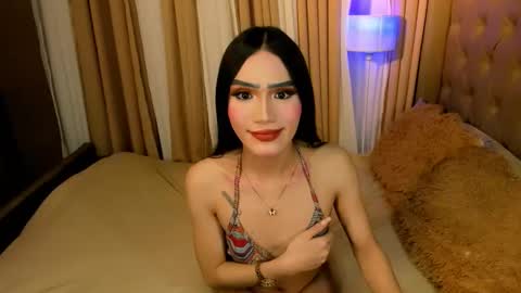 Snapshot of marjorieandersonxxx chatting on November 27, 2025, 8:44 pm IM YOUR BABE GIRL LYCA online show from November 27, 2025, 8:44 pm