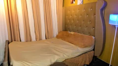 Snapshot of marjorieandersonxxx chatting on December 14, 2025, 11:15 am IM YOUR BABE GIRL LYCA online show from December 14, 2025, 11:15 am