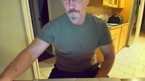 Snapshot of mark48130 chatting on February 28, 2025, 12:54 am Mark online show from February 28, 2025, 12:54 am