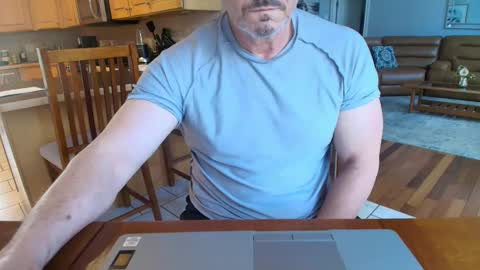 Snapshot of mark48130 chatting on March 6, 2025, 9:09 pm Mark online show from March 6, 2025, 9:09 pm