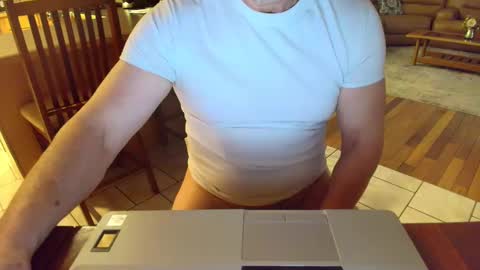 Snapshot of mark48130 chatting on March 7, 2025, 12:58 am Mark online show from March 7, 2025, 12:58 am