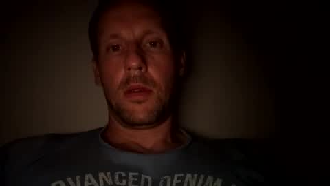 Mark online show from October 1, 2025, 9:32 pm