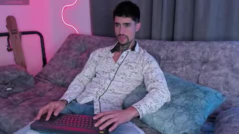 Snapshot of mark_kamper chatting on September 19, 2025, 11:38 pm  mark kamper  online show from September 19, 2025, 11:38 pm