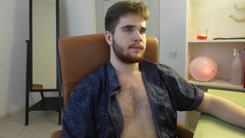 MARK MAXIM online show from October 15, 2025, 1:44 pm