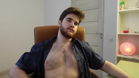 MARK MAXIM online show from December 2, 2025, 12:32 pm