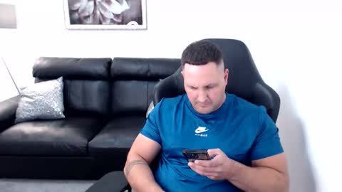 Snapshot of marko66999 chatting on September 15, 2025, 3:01 pm Master online show from September 15, 2025, 3:01 pm