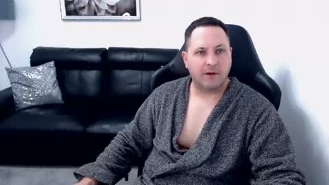 Snapshot of marko66999 chatting on October 20, 2025, 9:54 am Master online show from October 20, 2025, 9:54 am