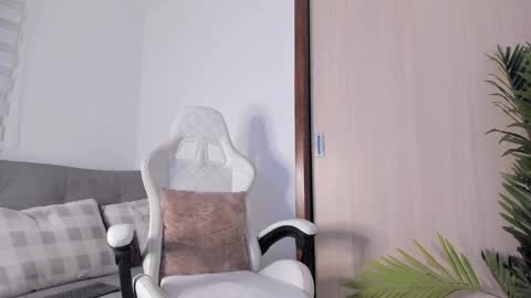 markus... Y online show from December 4, 2024, 1:36 am