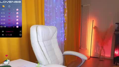 Alena online show from February 15, 2025, 6:01 pm