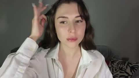 Snapshot of maroonaaa chatting on November 26, 2025, 3:02 pm Mary online show from November 26, 2025, 3:02 pm